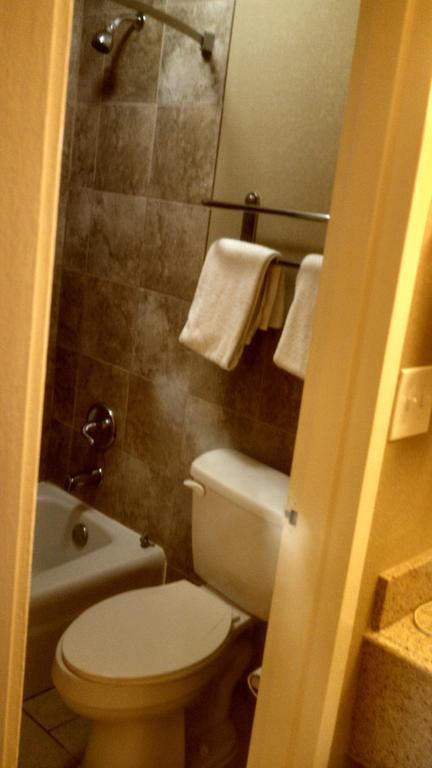 Shell Lake Relax Inn Heth الغرفة الصورة
